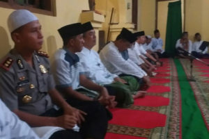 Danrem 081DSJ Bersama Forkopimda Kabupaten dan Kota Madiun  Safari Ramadhan di Masjid Mambaussalam Ponpes Islami Roudlotul Mubtabiin  Madiun 5