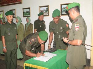 SERAH TERIMA JABATAN PERWIRA STAF DAN DANRAMIL JAJARAN KODIM 0702PURBALINGGA 2