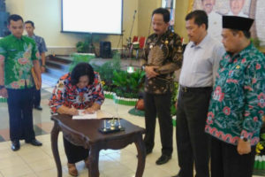 Sosialisasi Kelembagaan dan Pemanfaatan Data Kependudukan  Dinas Kependudukan dan Pencatatan Sipil Se-Jawa Timur Di Ponorogo  4