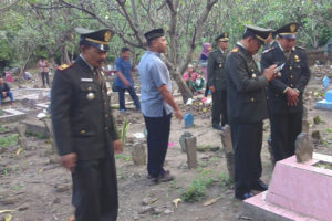 Upacara Pemakaman Secara Militer Anggota Kodim 0804Magetan  (3)