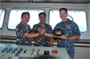 07 GUN EXERCISE KRI SULTAN ISKANDAR MUDA 367 DAN USS SPRUANCE 111 DALAM CARAT 2016 (2)