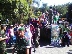 BABINSA KODIM 0703CILACAP MENYAKSIKAN PAMERAN ALUTSISTA  1