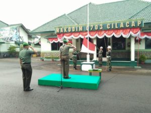 KODIM 0703CILACAP GELAR UPACARA PENGIBARAN BENDERA 2
