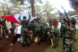 KODIM 0703CILACAP SELENGGARAKAN UPACARA PEMAKAMAN SECARA MILITER  5