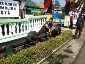 MENANAMKAN KESADARAN BAGI SISWA AKAN MANFAAT PENGHIJAUAN 2