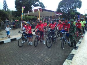 TNI DAN POLRI AMANKAN KEGIATAN SEPEDA SANTAI 1