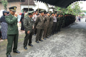 Tim Salvo Iringi Pemakaman Jenazah Kapten Ckm Nurhadi 5