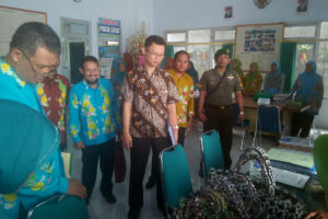 Tim Verifikasi Kota Sehat Tingkat Profinsi Jawa Timur  Tinjau Wilayah Manguharjo Kota Madiun 2