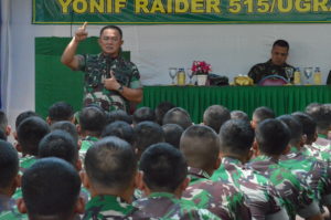 pengarahan pangdivif 2 kostrad di yonif 515 kostrad 2-8-16   (2)