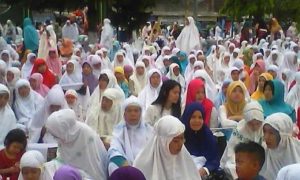 15-kodim-0829-bangkalan-gelar-sholat-idul-adha-1437h-2016-m-11