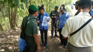 2-kodim-0829-menggelar-penertiban-aset-tni-ad-di-wilayah-bangkalan-2