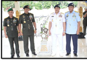 290916-lanal-yga-ziarahhut-tni-71-3