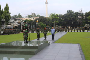 37-kostrad-peringati-upacara-17-an-bulan-september-2016-2