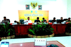 dandim-0806trenggalek-menghadiri-seminar-literasi-media-3