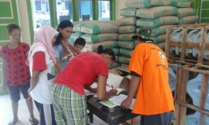 KORAMIL 08BOBOTSARI BERIKAN JAMBANISASI BAGI WARGA 3