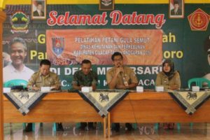 penyuluhan-dan-pelatihan-guna-peningkatkan-penghasilan-petani-gula-merah-2