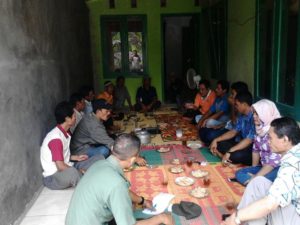 PERSIAPAN TEMPAT UPACARA PEMBUKAAN TMMD KE-97 DESA MEKARSARI 2