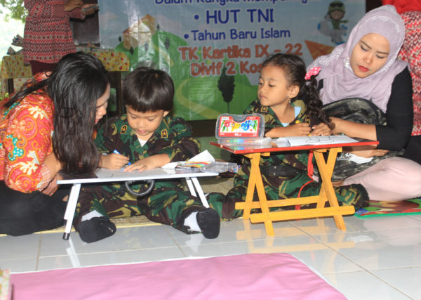 26-yayasan-tk-divif-2-kostrad-menggelar-lomba-mewarnai-0