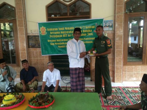 28-411-kostrad-gelar-berbagai-kegiatan-10-10-16-2
