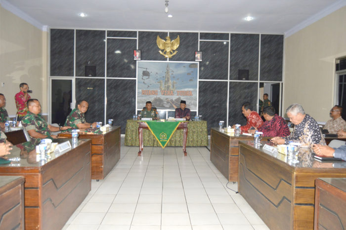 65-pangdivif-2-kostrad-mou-benteng-pendem-1-2