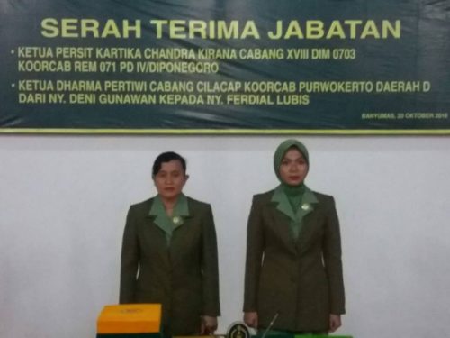 ketua-persit-cabang-viii-kodim-cilacap-diserah-terimakan-3