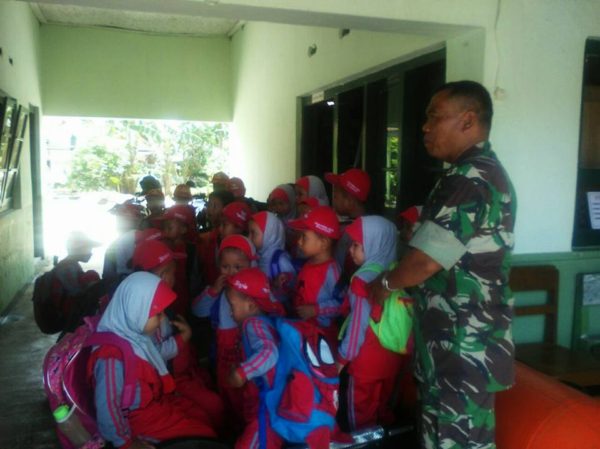 majenang-sambut-kunjungan-anak-usia-dini-2