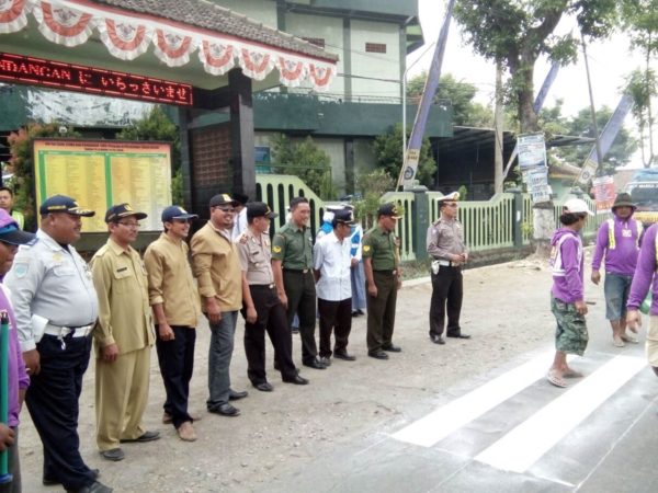 07-11-2016-markah-jalan-kandangan-2