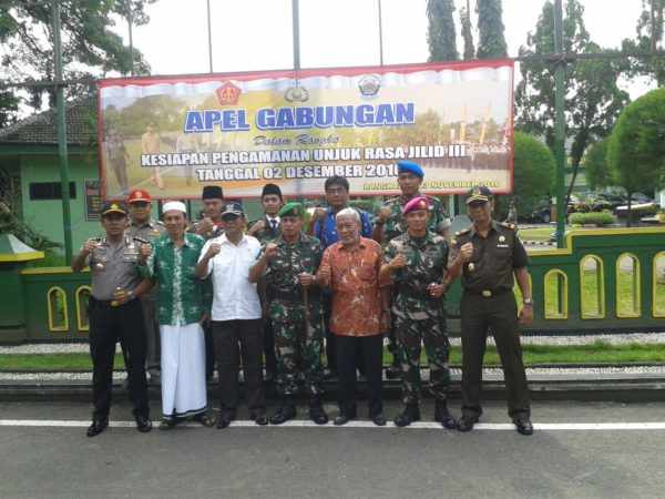 1-antisipasi-unjukrasa-kodim-polres-bangkalan-satpol-pp-dishub-dan-banser-gelar-apel-gabungan-g