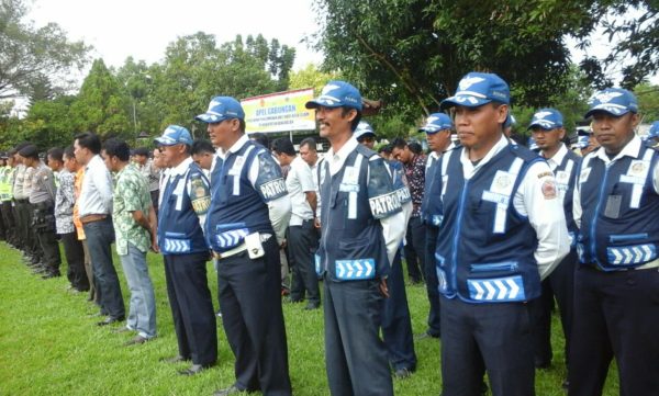 1-sinergi-membangun-wilayah-tiga-pilar-bangkalan-gelar-apel-gabungan-c