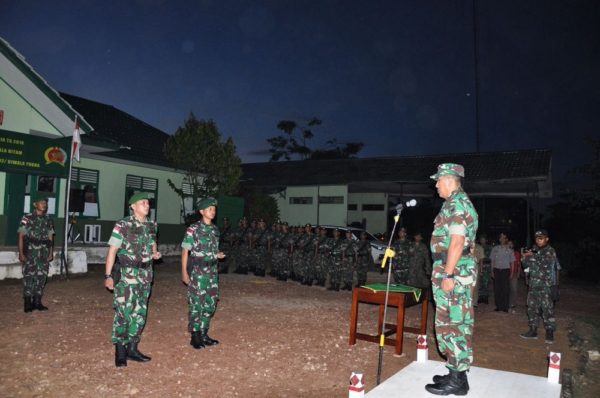28-serah-terima-satgas-pamtas-ri-malaysia-yonif-502-kostrad