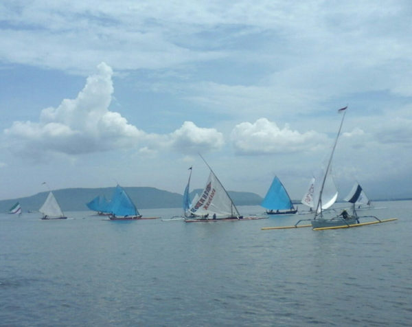 301116-bwi-lomba-perahu-3