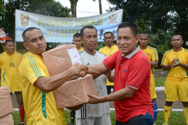 44-hub-kostrad-gelar-olahraga-bersama-3