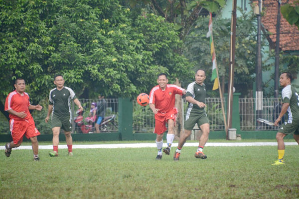 44-hub-kostrad-gelar-olahraga-bersama-4