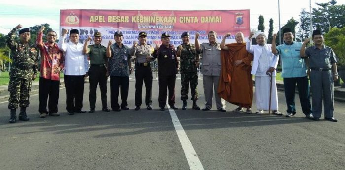 demi-persatuan-kesatuan-nkri-pemda-cilacap-gelar-apel-besar-kebhinekaan-5