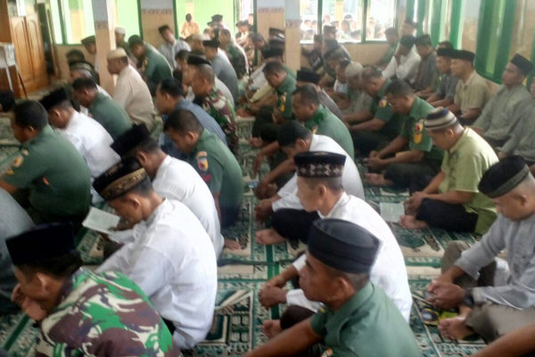 doa-bersama-kodim-0805-ngawi-1