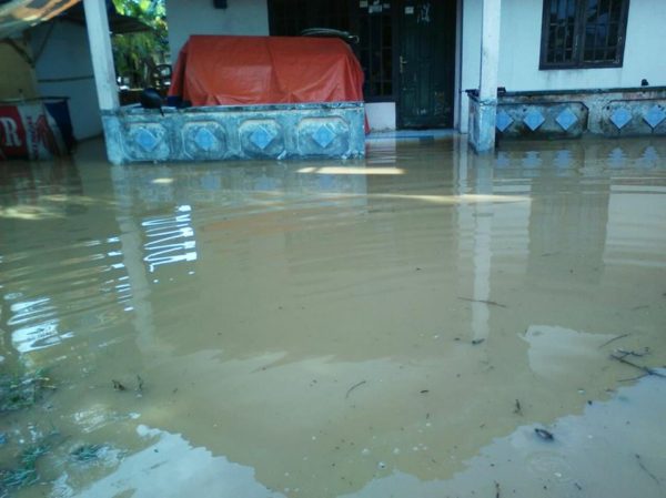 hujan-deras-akibatkan-bencal-banjir-di-wilayah-koramil-3