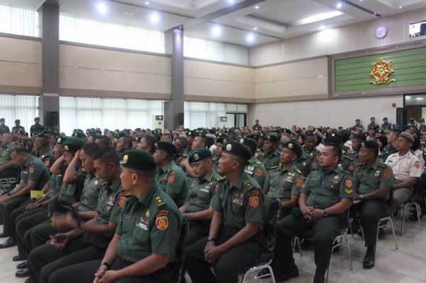 1-sosialisasi-hiv-di-makostrad-2