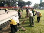 10. Yonarmed 11 Kostrad, Gelar Karya Bhakti Bersihkan Kota (1)