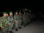 210.Sambut Ramadhan, Satgas Yonif Raider 515 Kostrad Ikut Patroli Gabungan (3)