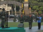 110.Kaskostrad Pimpin Upacara Bendera 17-an Bulan Juli 2018 di Makostrad (4)