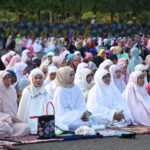 153.Warga Madivif 1 Kostrad Sholat Idul Adha Bersama Masyarakat Cilodong (3)