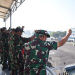 15 YEL-YEL RATUSAN PRAJURIT SAMBUT KEDATANGAN PANGKOARMADA II BERSAMA KRI MAKASSAR.2