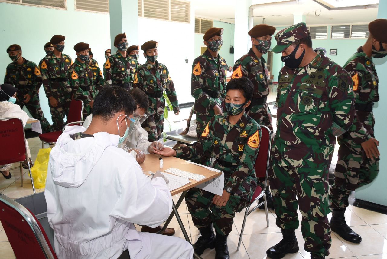 Pastikan Dalam Kondisi Sehat Taruna Akademi  Angkatan  Laut  